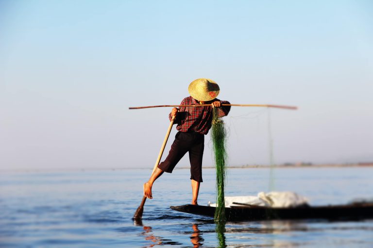 équilibre avec style paddle